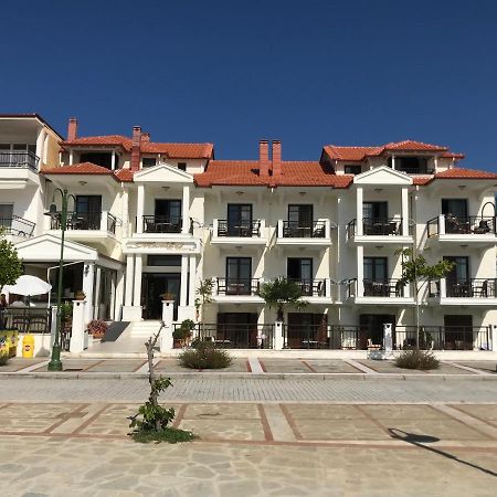 Makedos Sea View Apartment เนอาวรัสนา ภายนอก รูปภาพ