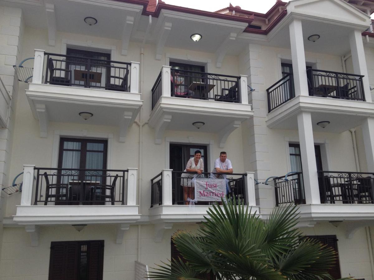 Makedos Sea View Apartment เนอาวรัสนา ภายนอก รูปภาพ