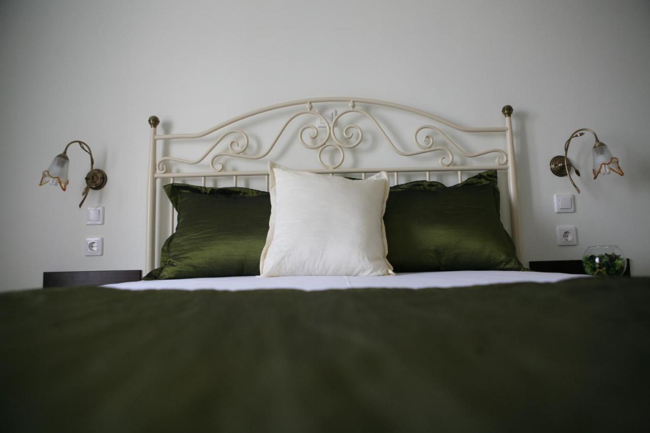 Makedos Sea View Apartment เนอาวรัสนา ภายนอก รูปภาพ