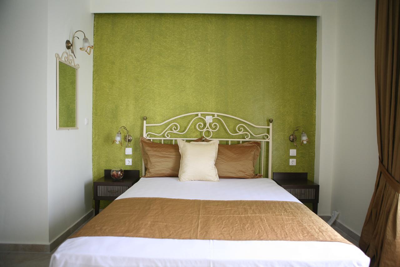 Makedos Sea View Apartment เนอาวรัสนา ภายนอก รูปภาพ